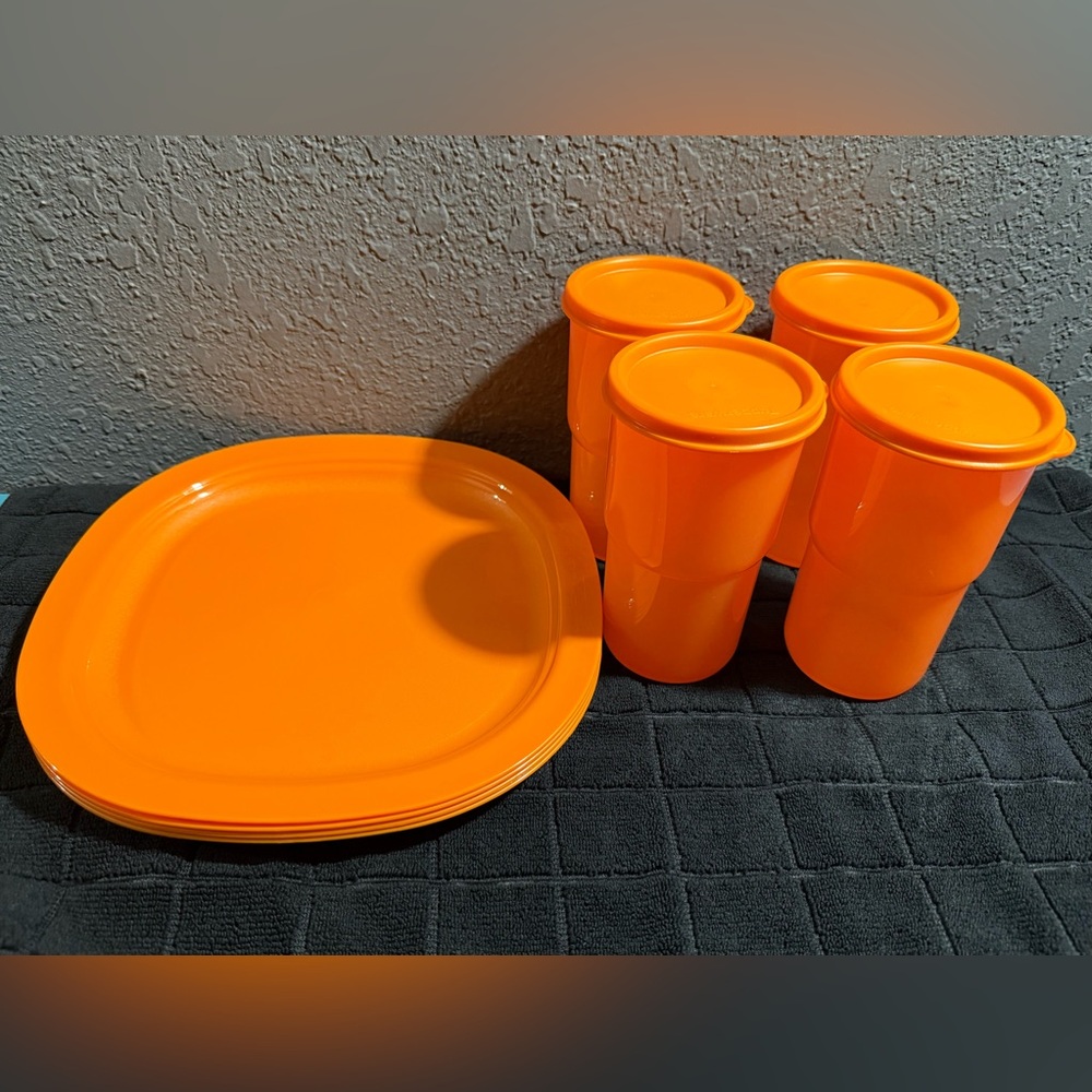 New Tupperware Orange Dinnerware Set